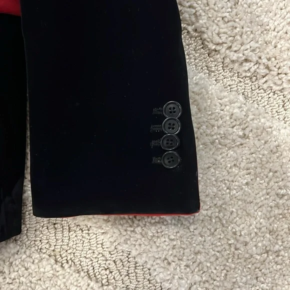 Velvet jacket, for a formal black tie or a nite out! By Mario Matteo - Picture 2 of 5